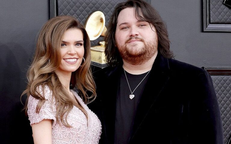Wolfgang Van Halen Wife