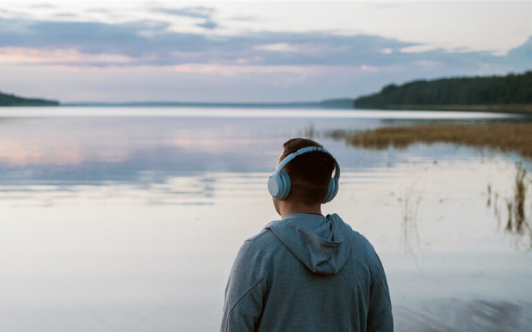 How to Listen to Yourself When Life Gets Loud